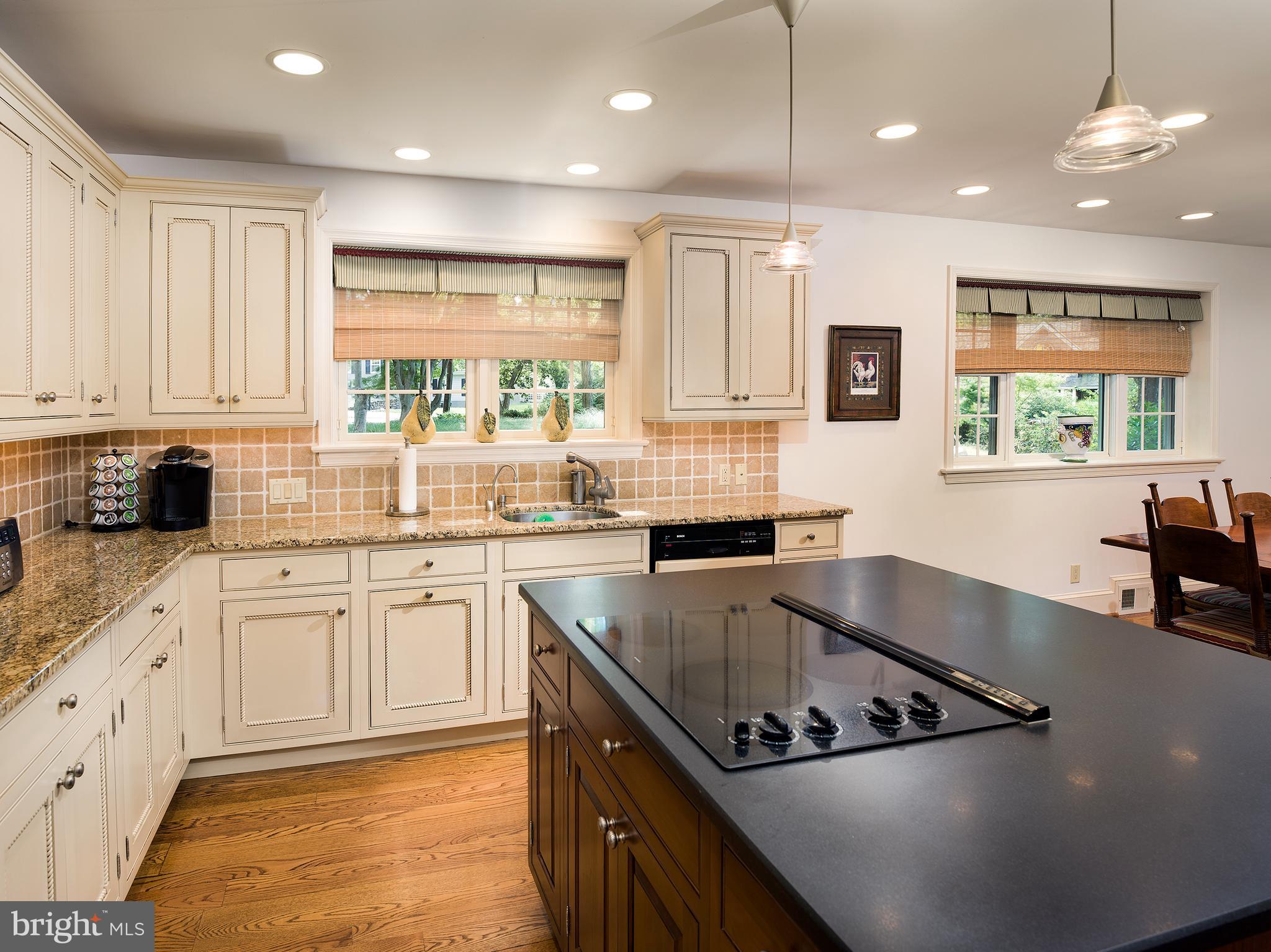 944 Summit Road Narberth, PA 19072 - Photo 6 of 34 Kitchen