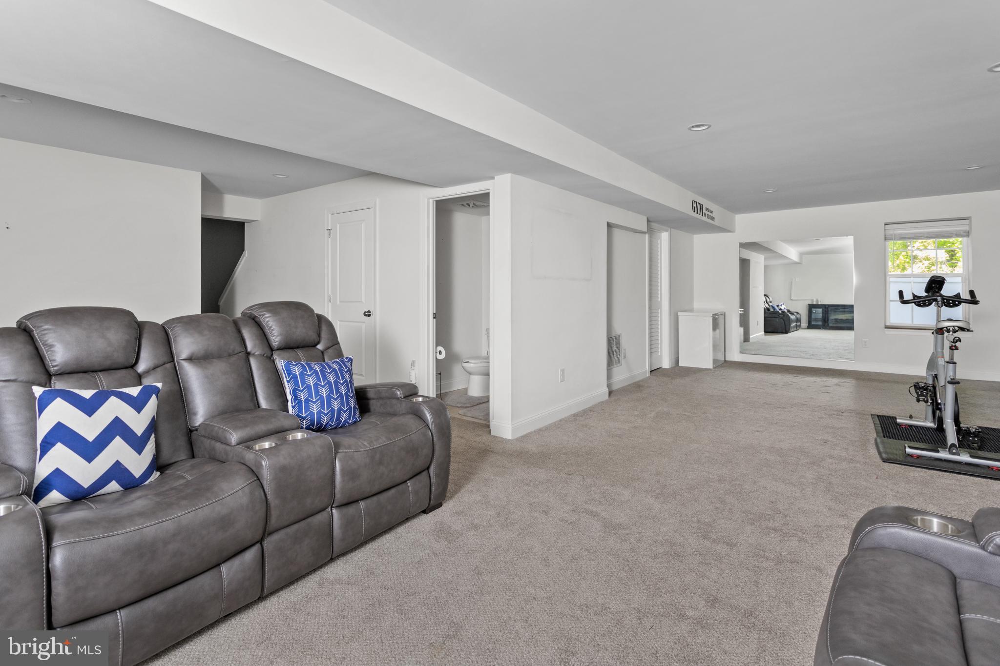 6 Buck Ln Mount Mount Laurel, NJ 08054 - Photo 37 of 49 a living room with furniture and gym equipment