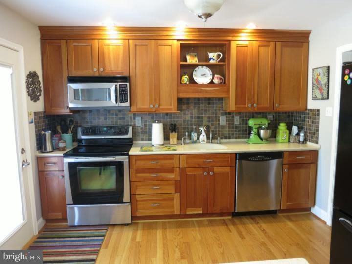 417 Wyndon Road Ambler, PA 19002 - Photo 11 of 25 Kitchen