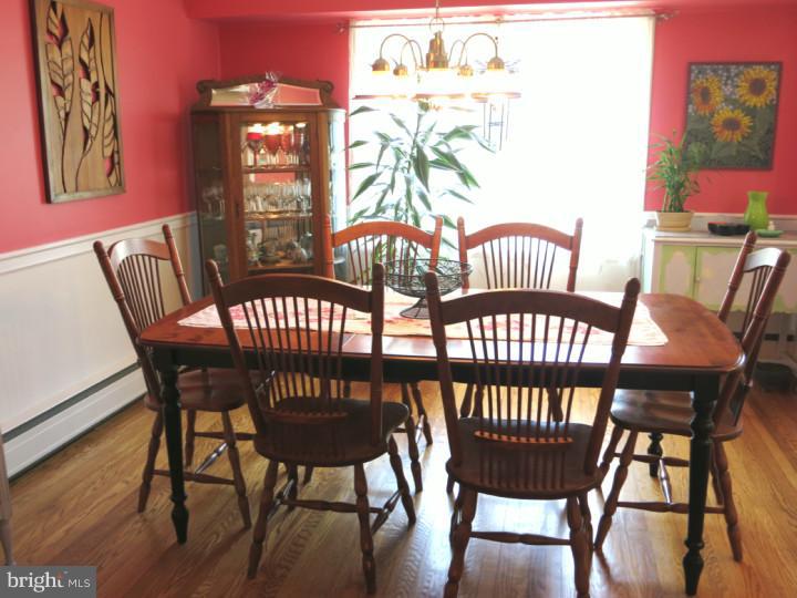 417 Wyndon Road Ambler, PA 19002 - Photo 10 of 25 Dining Room