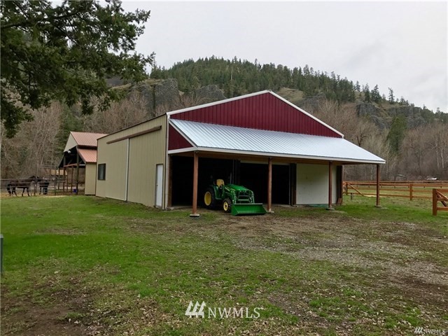 11800 Manastash Road Ellensburg, WA 98926 - Photo 2 of 11 Gallery Image 2