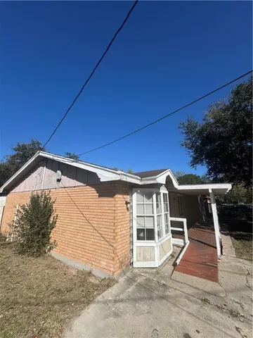 $120,000 | 904 West Walton Street, Beeville, TX 78102