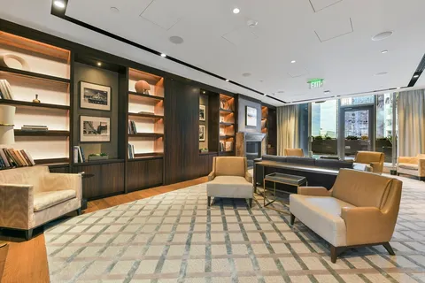 $1,449,000 | 135 Seaport Boulevard, Unit 1503, Boston, MA 02210