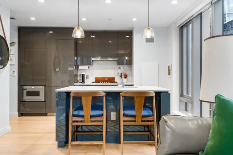 $1,449,000 | 135 Seaport Boulevard, Unit 1503, Boston, MA 02210