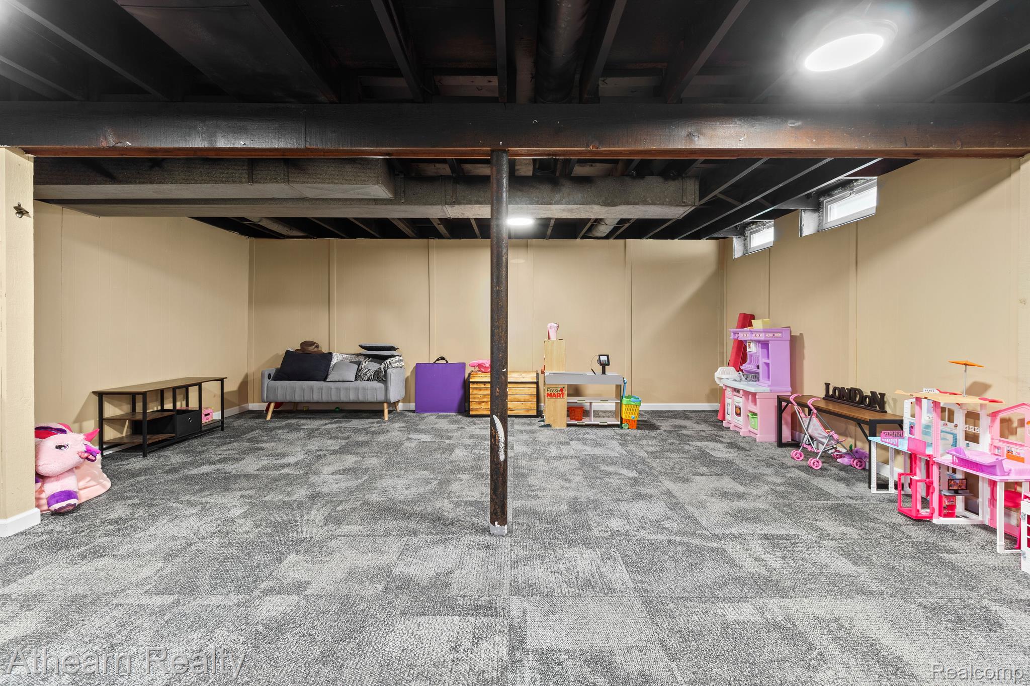1290 State Road Fenton, MI 48430 - Photo 27 of 32 Gallery Image 27