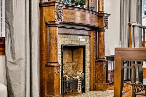 $2,595,000 | 106 East Harris Street, Savannah, GA 31401