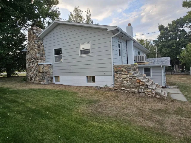 $335,000 | 1015 North Carrington Avenue, Buffalo, WY 82834
