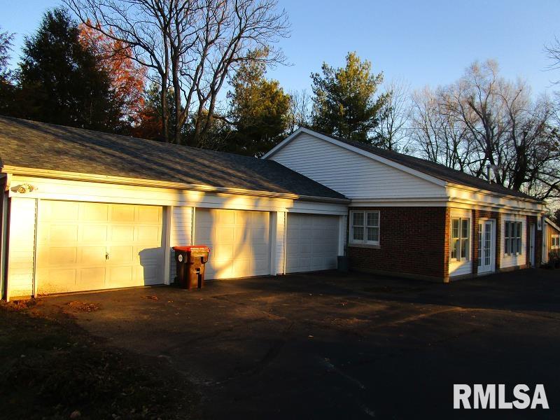 2339 Mound Road Jacksonville, IL 62650 - Photo 77 of 87