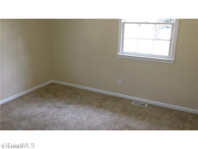 806 Mark Street High Point, NC 27260 - Photo 7 of 12 2nd Bedroom.