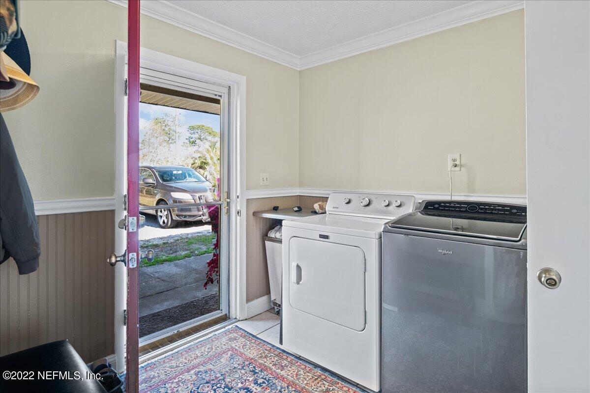 9559 William Barber Road Macclenny, FL 32063 - Photo 15 of 32 15_Laundry Space