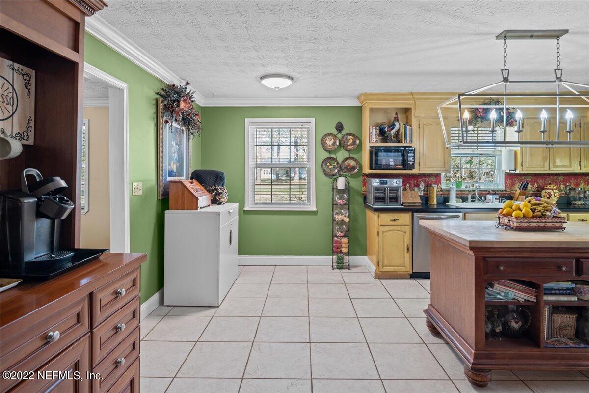 9559 William Barber Road Macclenny, FL 32063 - Photo 7 of 32 7_Open Kitchen