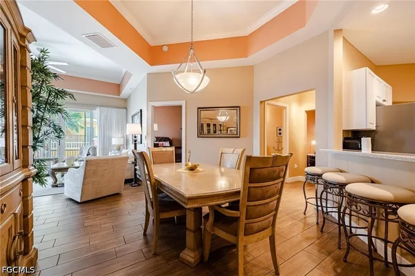 $2,100 | 2745 First Street, Unit 306, Fort Myers, FL 33916