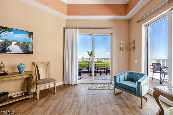 $2,100 | 2745 First Street, Unit 306, Fort Myers, FL 33916