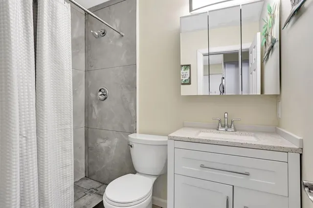 $2,095 | 1938 Northeast 7th Street, Unit 3, Deerfield Beach, FL 33441