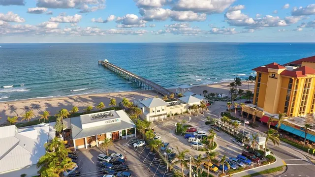 $2,095 | 1938 Northeast 7th Street, Unit 3, Deerfield Beach, FL 33441