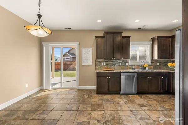 $645,000 | 2015 Woodridge Street, Wenatchee, WA 98801