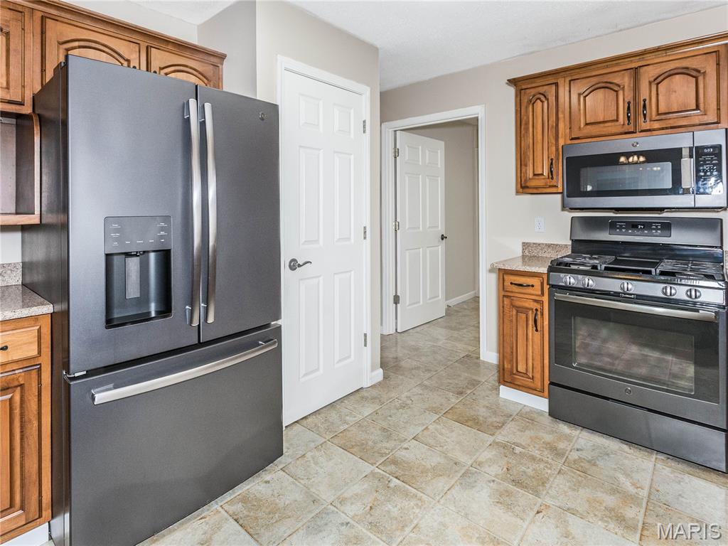 122 Steven Drive Troy, IL 62294 - Photo 17 of 55