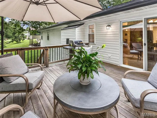 $350,000 | 122 Steven Drive, Troy, IL 62294