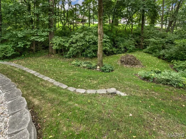 $350,000 | 122 Steven Drive, Troy, IL 62294