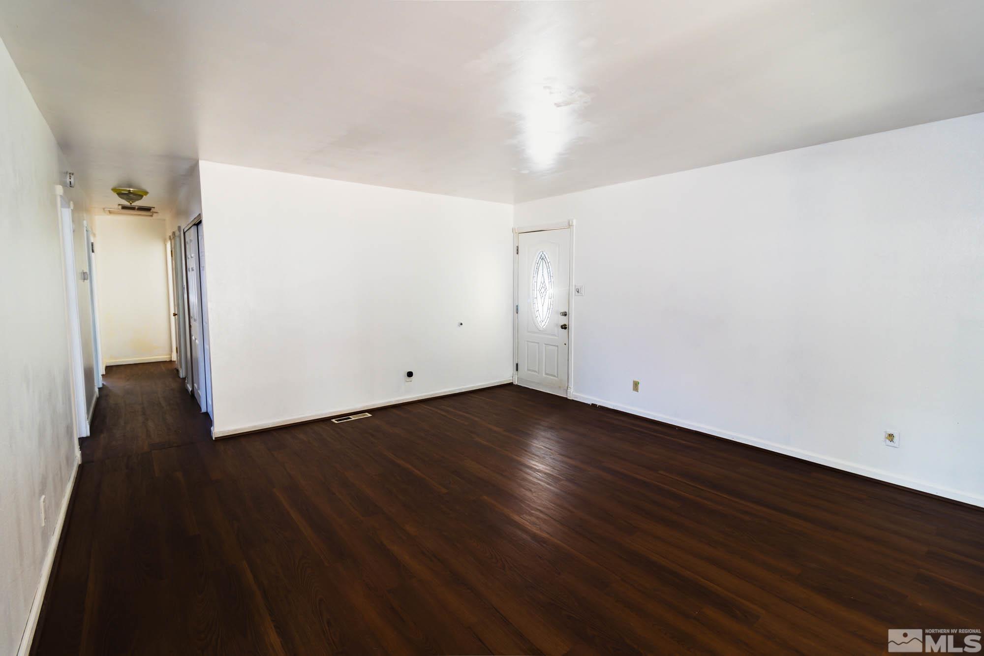 7655 Halifax Drive Reno, NV 89506 - Photo 3 of 15 Photo 3