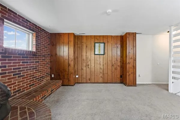 $250,000 | 656 Rockwood Drive, Arnold, MO 63010