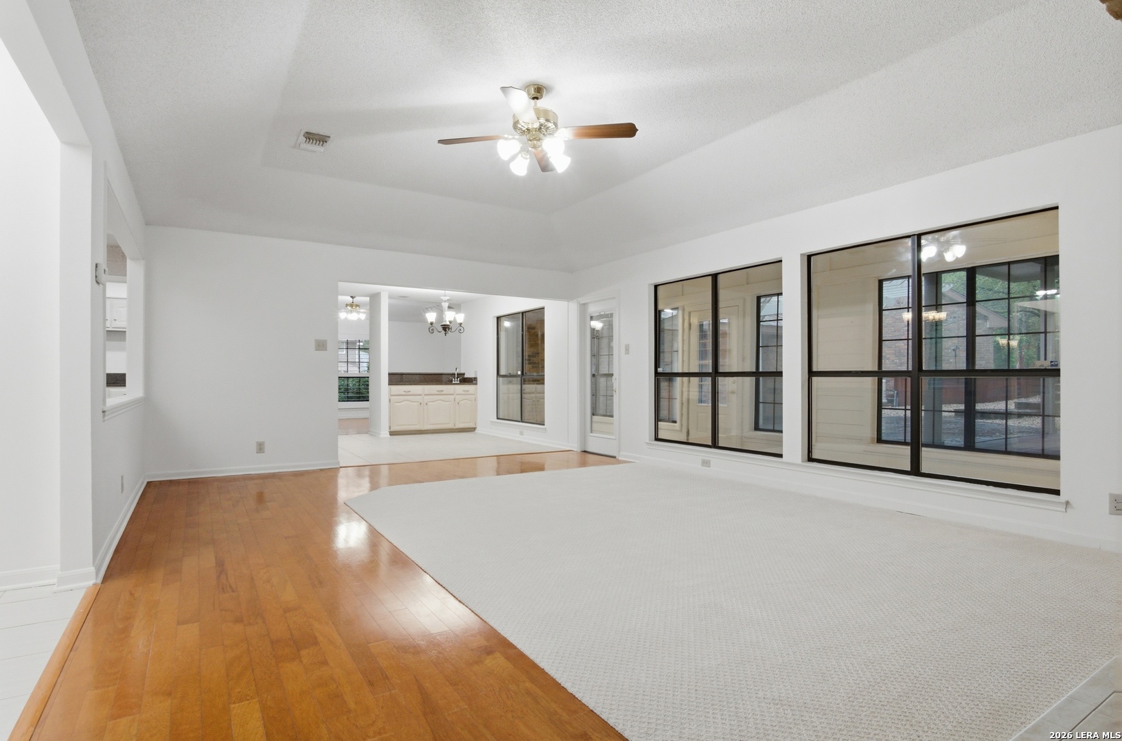 21009 Hickory Bend Garden Ridge, TX 78266 - Photo 7 of 35
