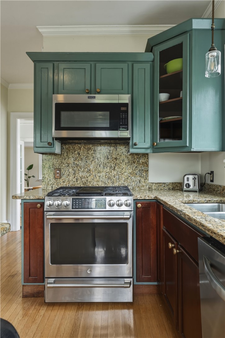 127 East 4th Street Corning, NY 14830 - Photo 7 of 48