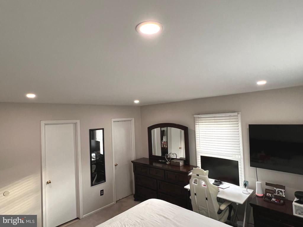 8477 Kitchener Drive Springfield, VA 22153 - Photo 12 of 26
