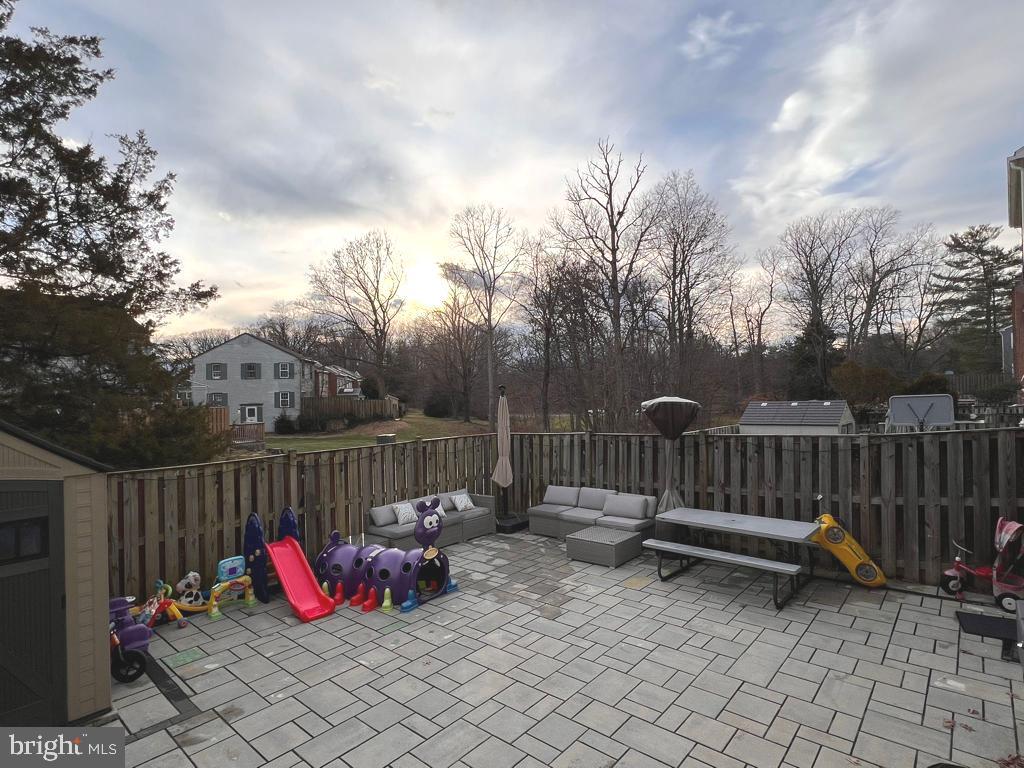 8477 Kitchener Drive Springfield, VA 22153 - Photo 5 of 26