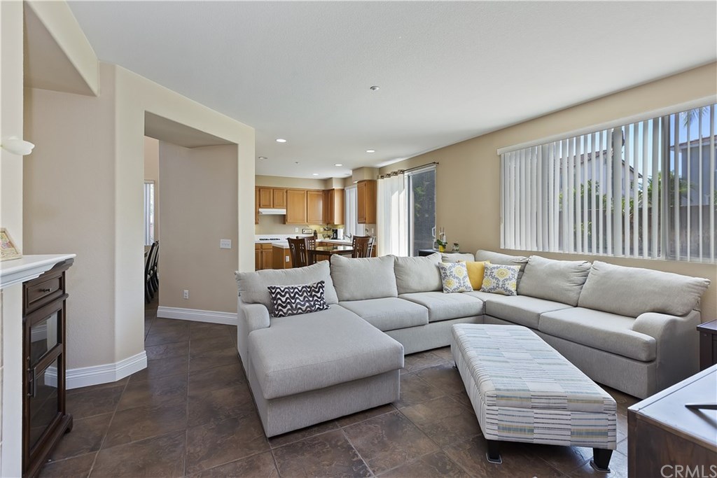 11307 Trailstone Court Riverside, CA 92505 - Photo 14 of 50