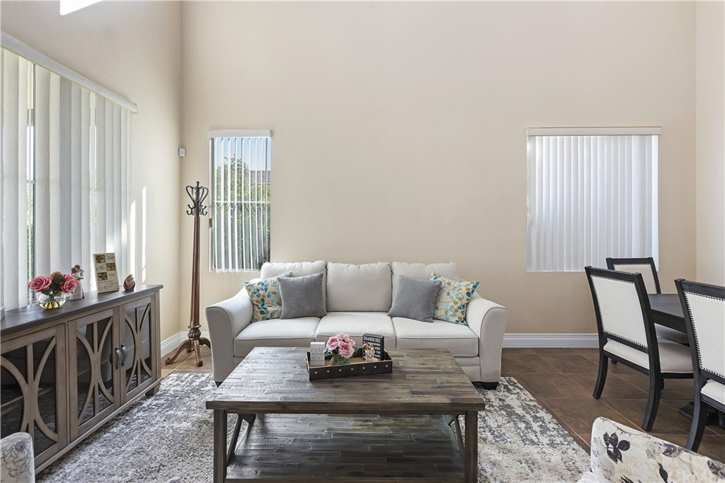 11307 Trailstone Court Riverside, CA 92505 - Photo 8 of 50
