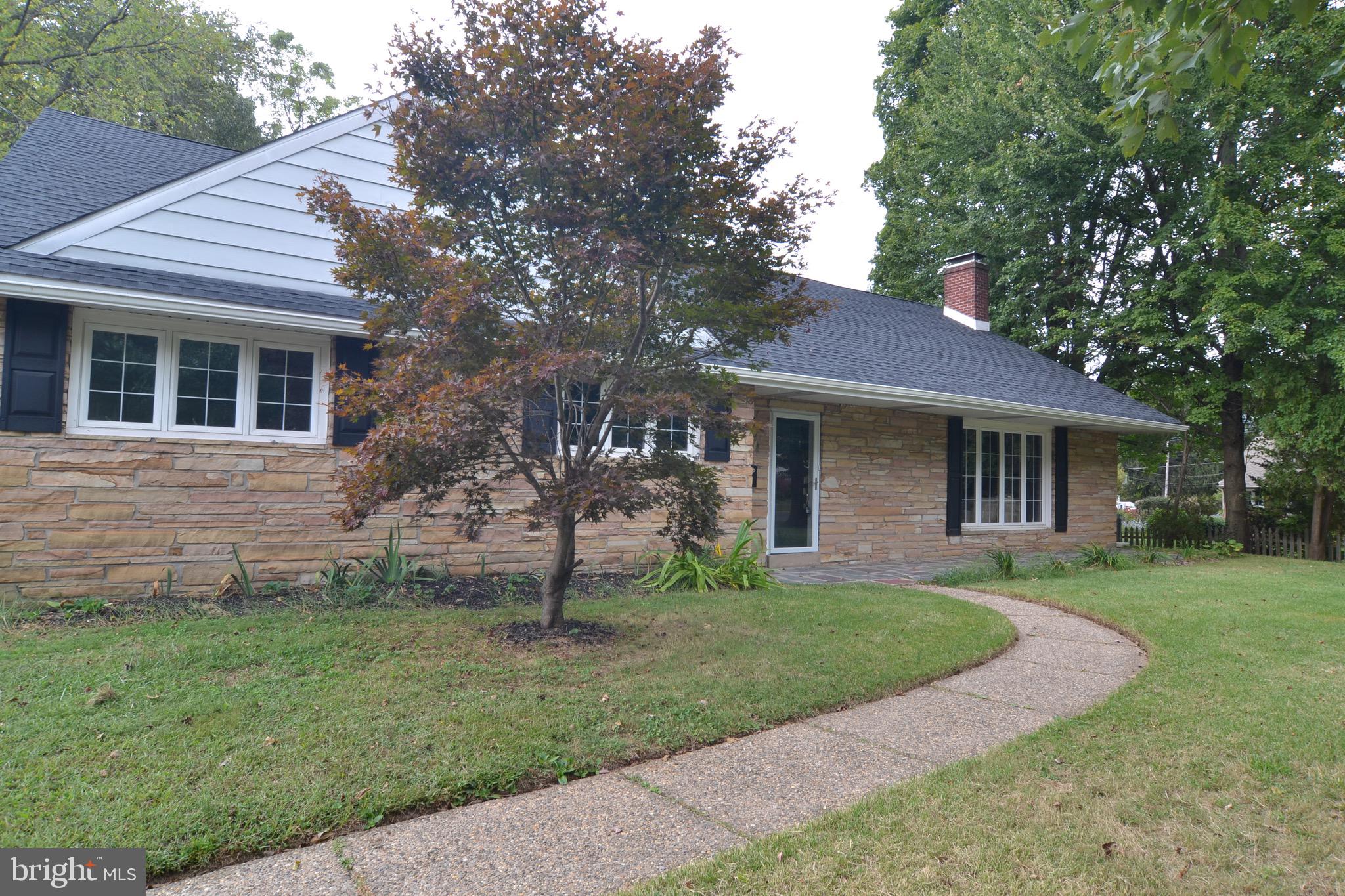 4 Greenvale Road Moorestown, NJ 08057 - Photo 2 of 28