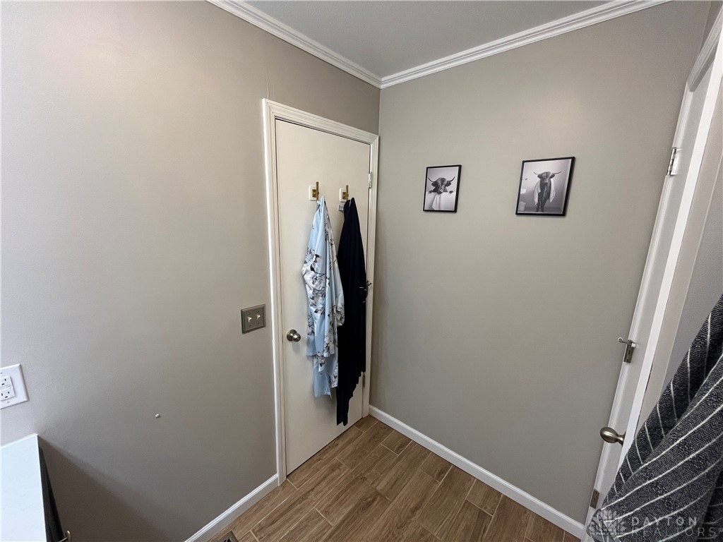 5585 West Ridgewood Road Springfield, OH 45502 - Photo 13 of 29 Gallery Image 13
