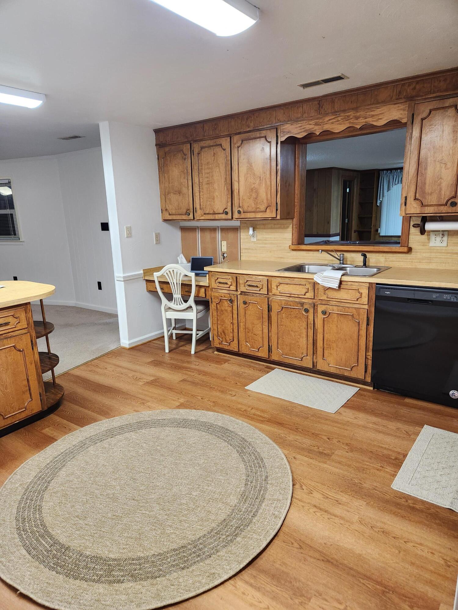 215 Overlook Road Vinton, VA 24179 - Photo 15 of 28 20250517_005537