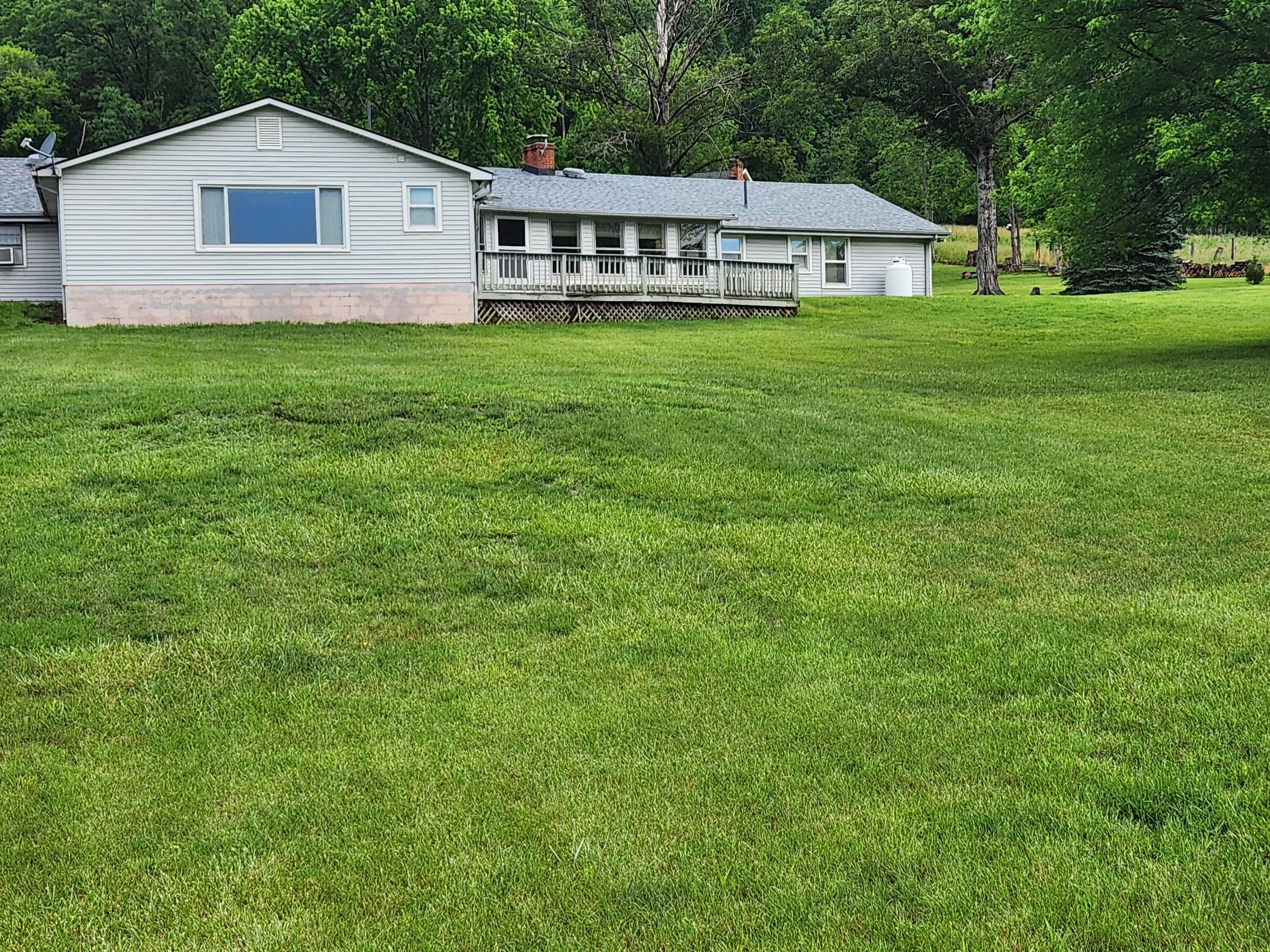215 Overlook Road Vinton, VA 24179 - Photo 27 of 28 20250517_085846