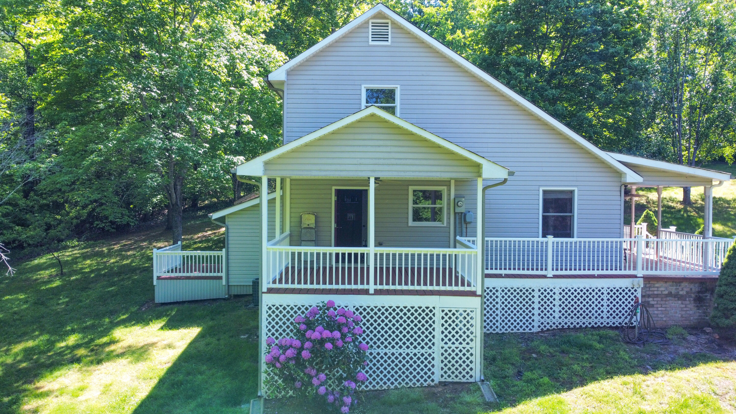 840 Falcon Ridge Road Rocky Mount, VA 24151 - Photo 30 of 32 Side View