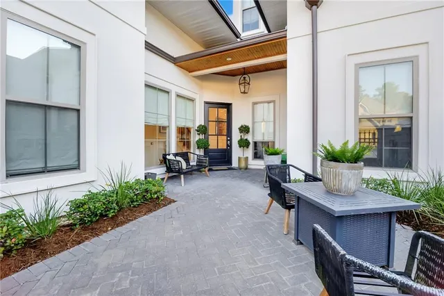 $1,150,000 | 557 North Corniche Du Lac, Covington, LA 70433