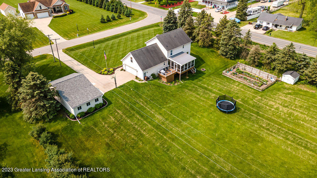 17 Three Oaks Road Okemos, MI 48864 - Photo 3 of 45 17ThreeOaks03