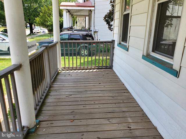212 Delaware Avenue Riverside, NJ 08075 - Photo 5 of 31