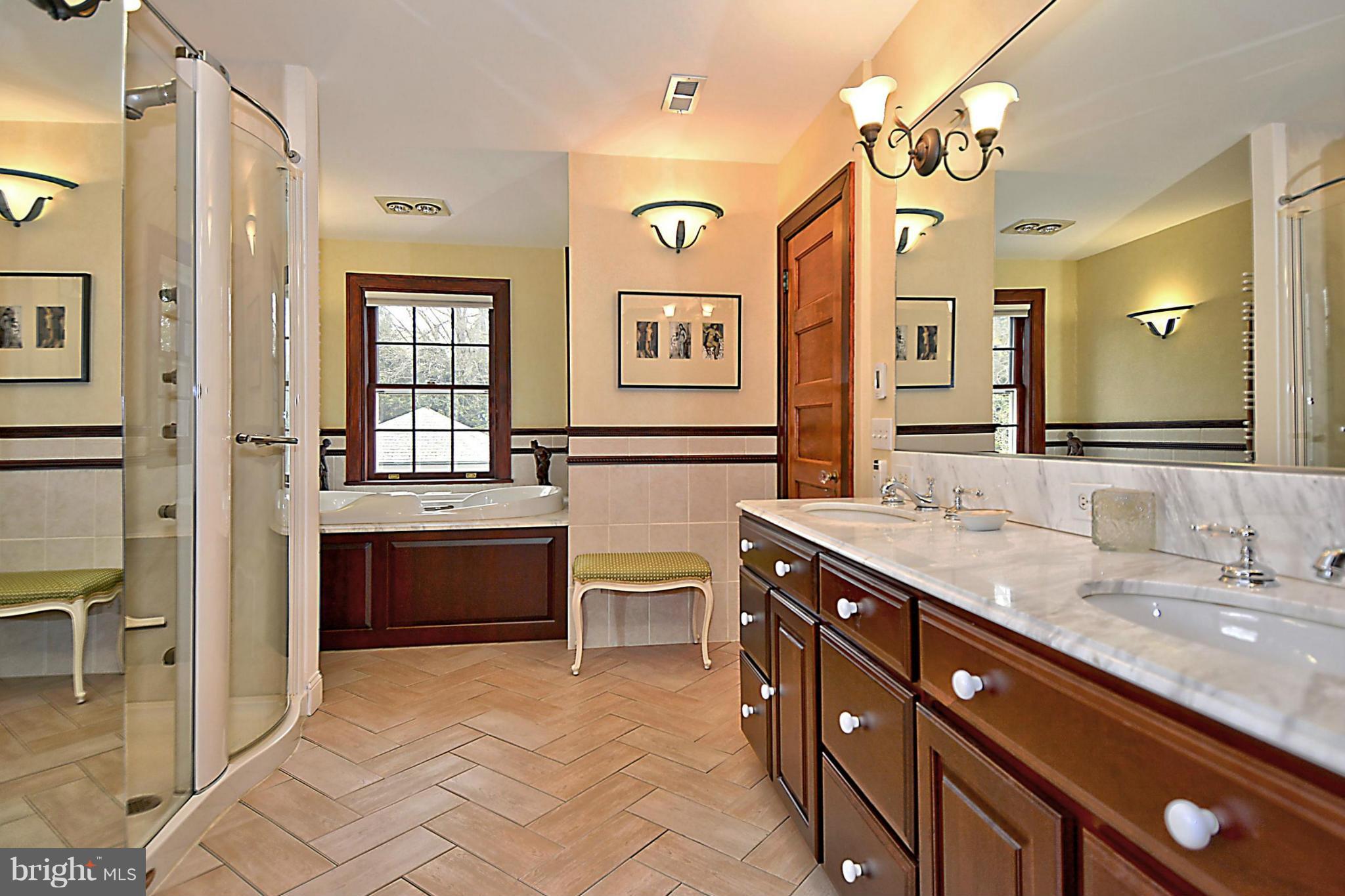 14 Wendover Road Baltimore, MD 21218 - Photo 18 of 30 Bath (Master)