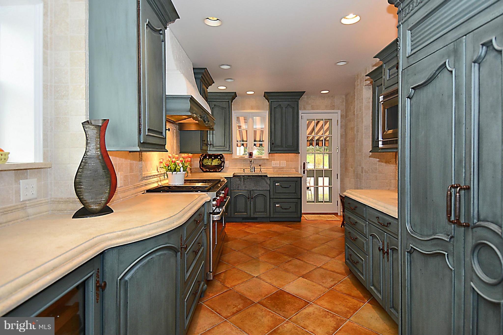 14 Wendover Road Baltimore, MD 21218 - Photo 3 of 30 Kitchen