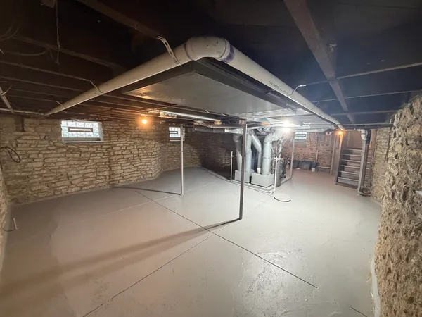 $274,900 | 553 South Greenwood Avenue, Kankakee, IL 60901