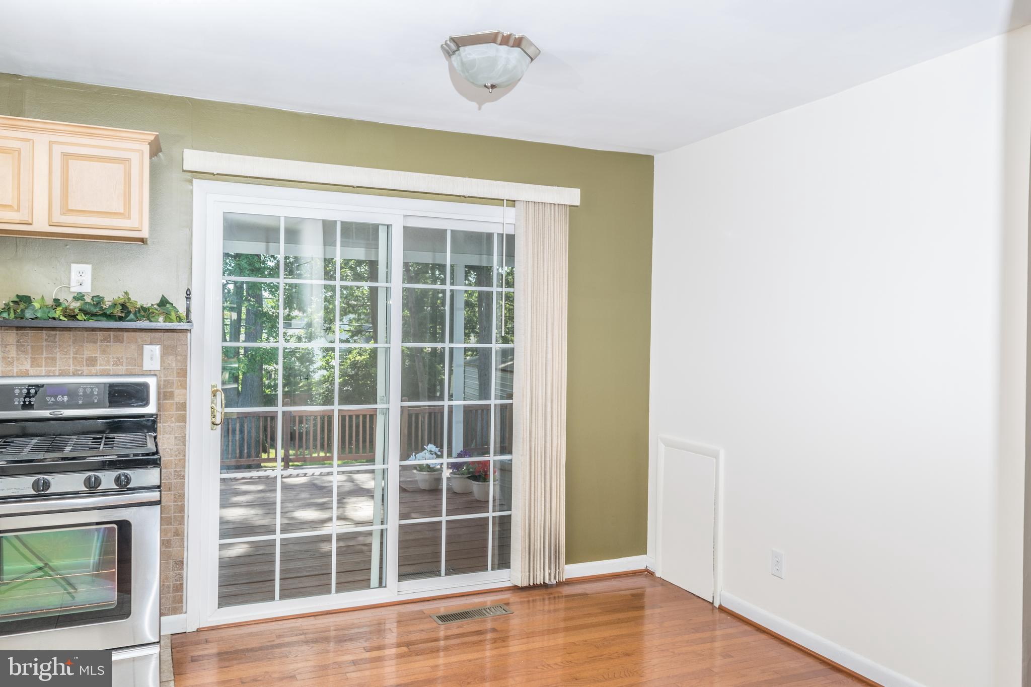 420 Crisfield Road Baltimore, MD 21220 - Photo 8 of 26 Dining Room