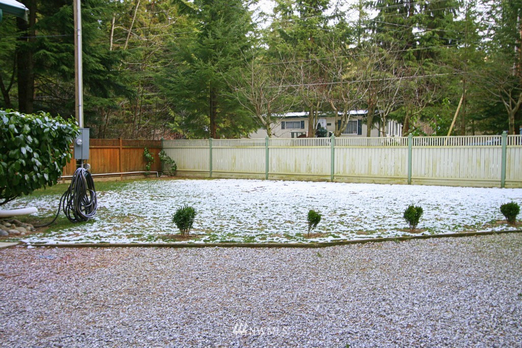 6142 Shamrock Road Maple Falls, WA 98266 - Photo 15 of 22 Gallery Image 15