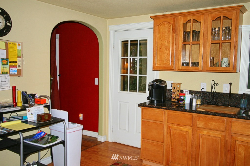 6142 Shamrock Road Maple Falls, WA 98266 - Photo 6 of 22 Gallery Image 6