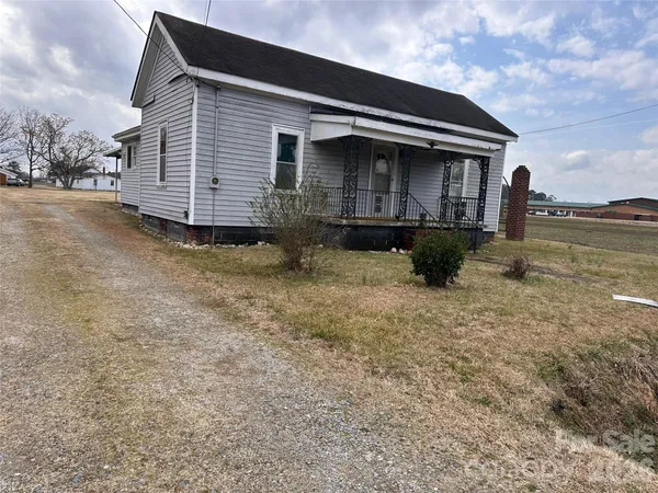 $89,900 | 408 East Carolina Street, Fremont, NC 27830