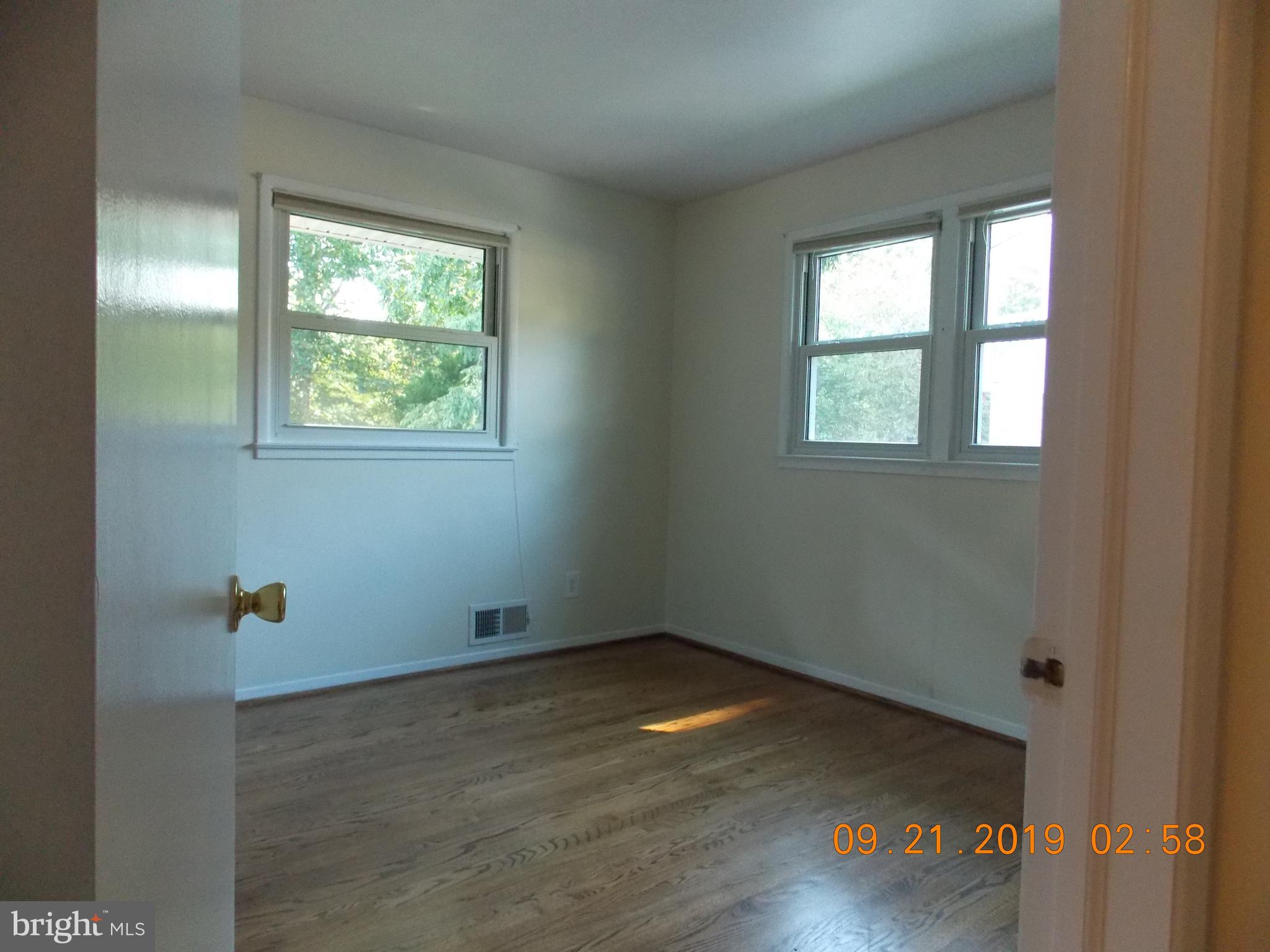 5234 Inverchapel Road Springfield, VA 22151 - Photo 34 of 58 Second bedroom, main level.