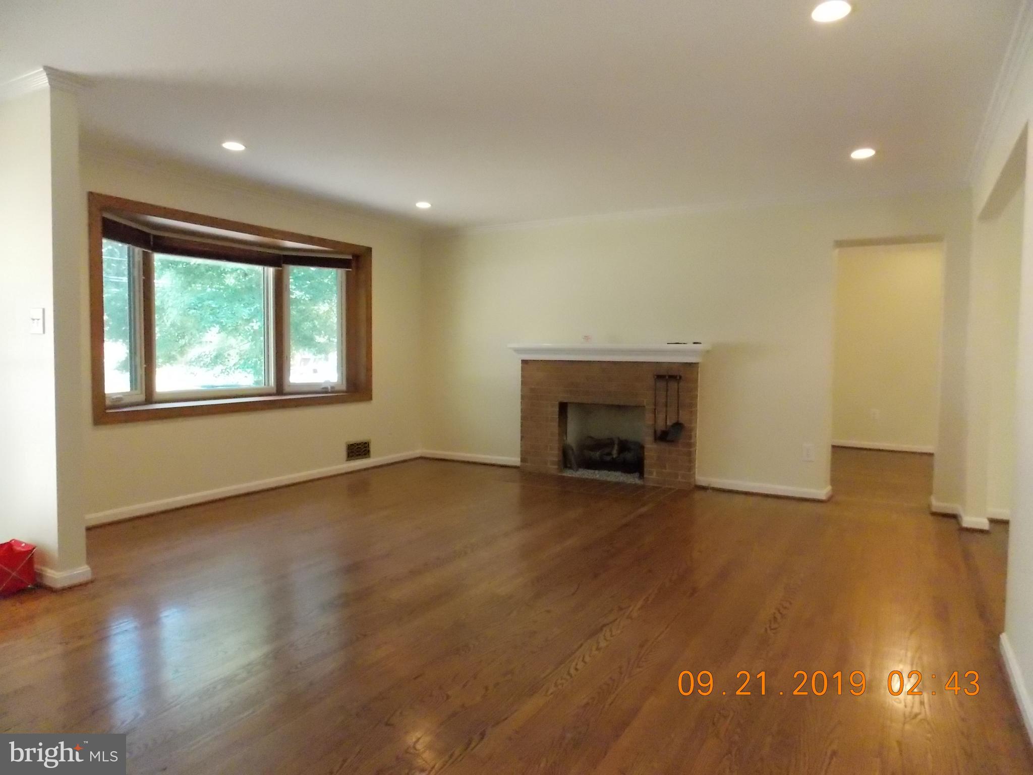 5234 Inverchapel Road Springfield, VA 22151 - Photo 9 of 58