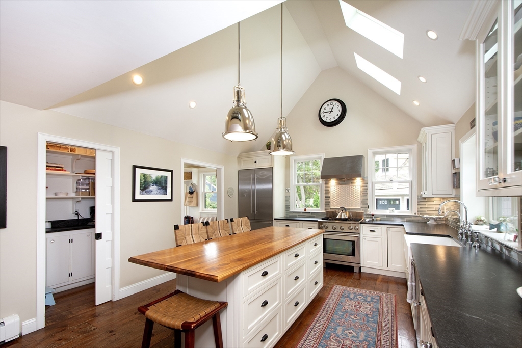 31 Kathy's Path Scituate, MA 02066 - Photo 3 of 33