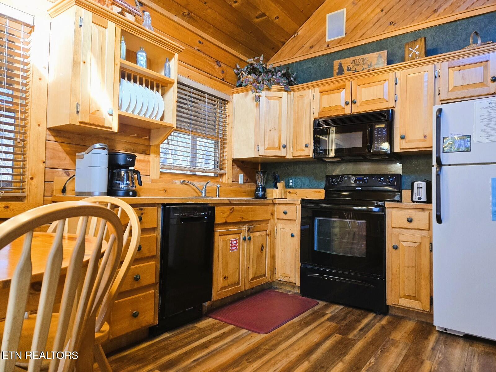 1580 Walt Price Road Sevierville, TN 37876 - Photo 15 of 37 20251215_111634